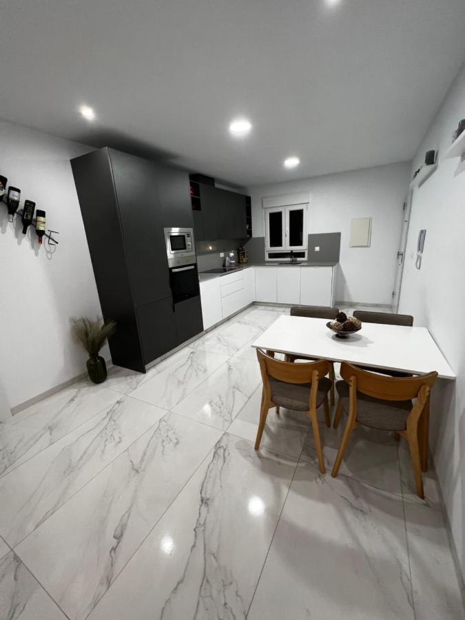 New Villa With Rooftop Terrace And Pool Daya Nueva المظهر الخارجي الصورة